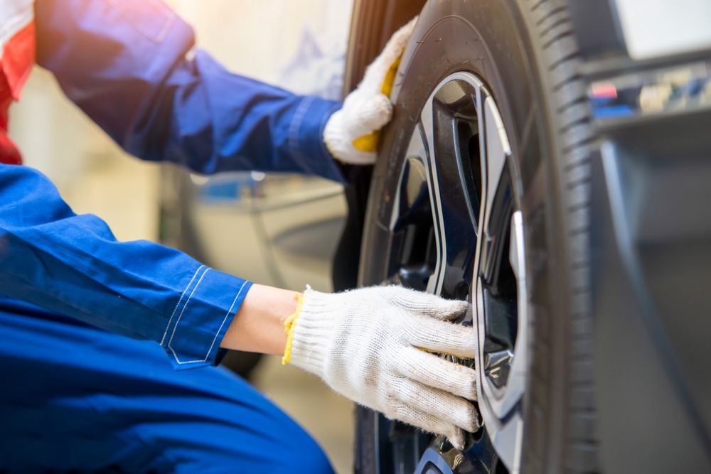 Letné pneumatiky – kedy prezuť, ich vlastnosti a prečo je dôležitá ich výmena