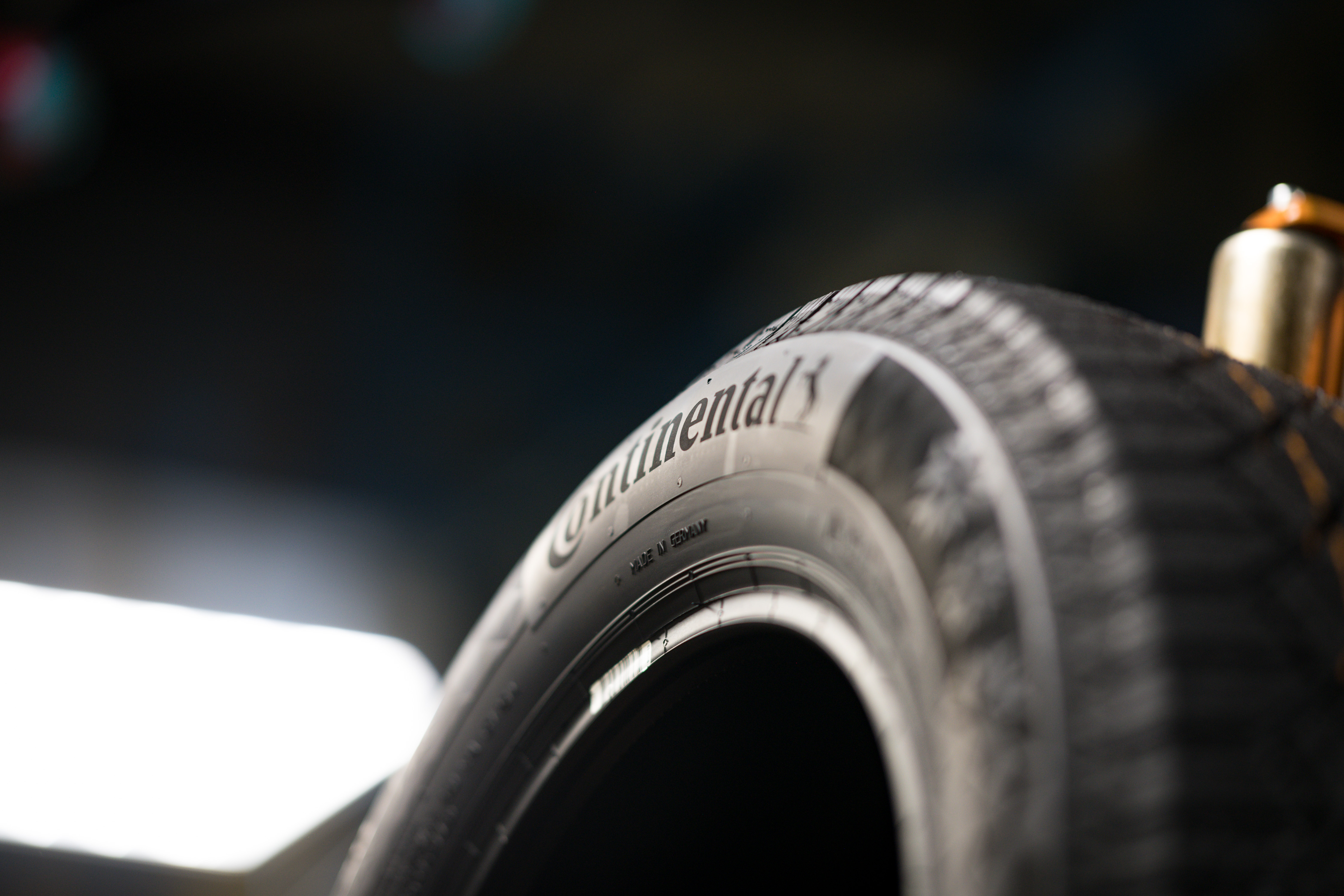 Celoročné pneumatiky - aké sú ich výhody a nevýhody a pre akých vodičov sú vhodné?
